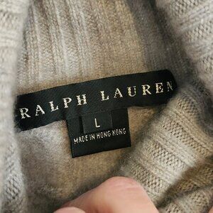 Light Grey Wool Ralph Lauren turtleneck sweater ☕️